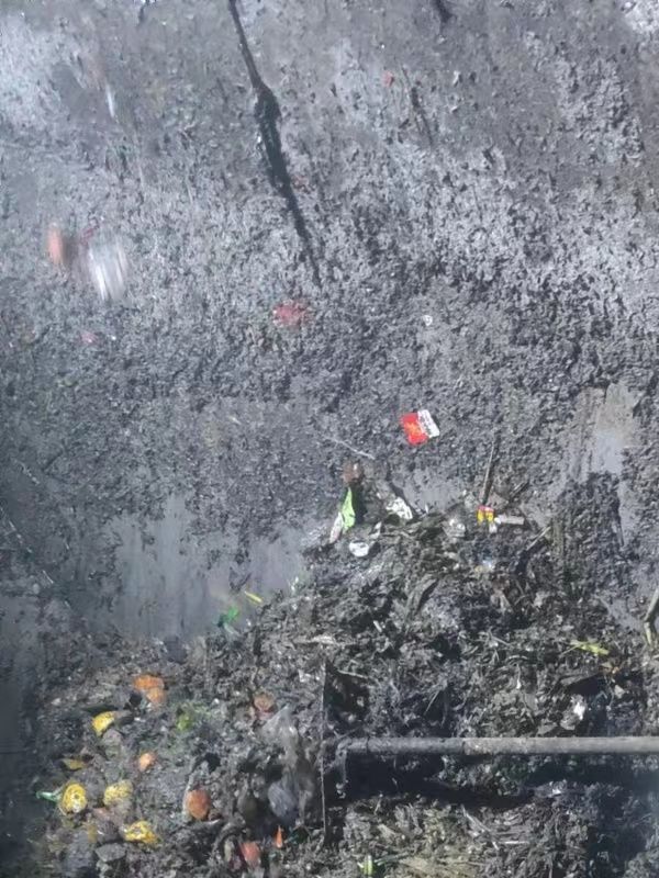平湖污水池清理